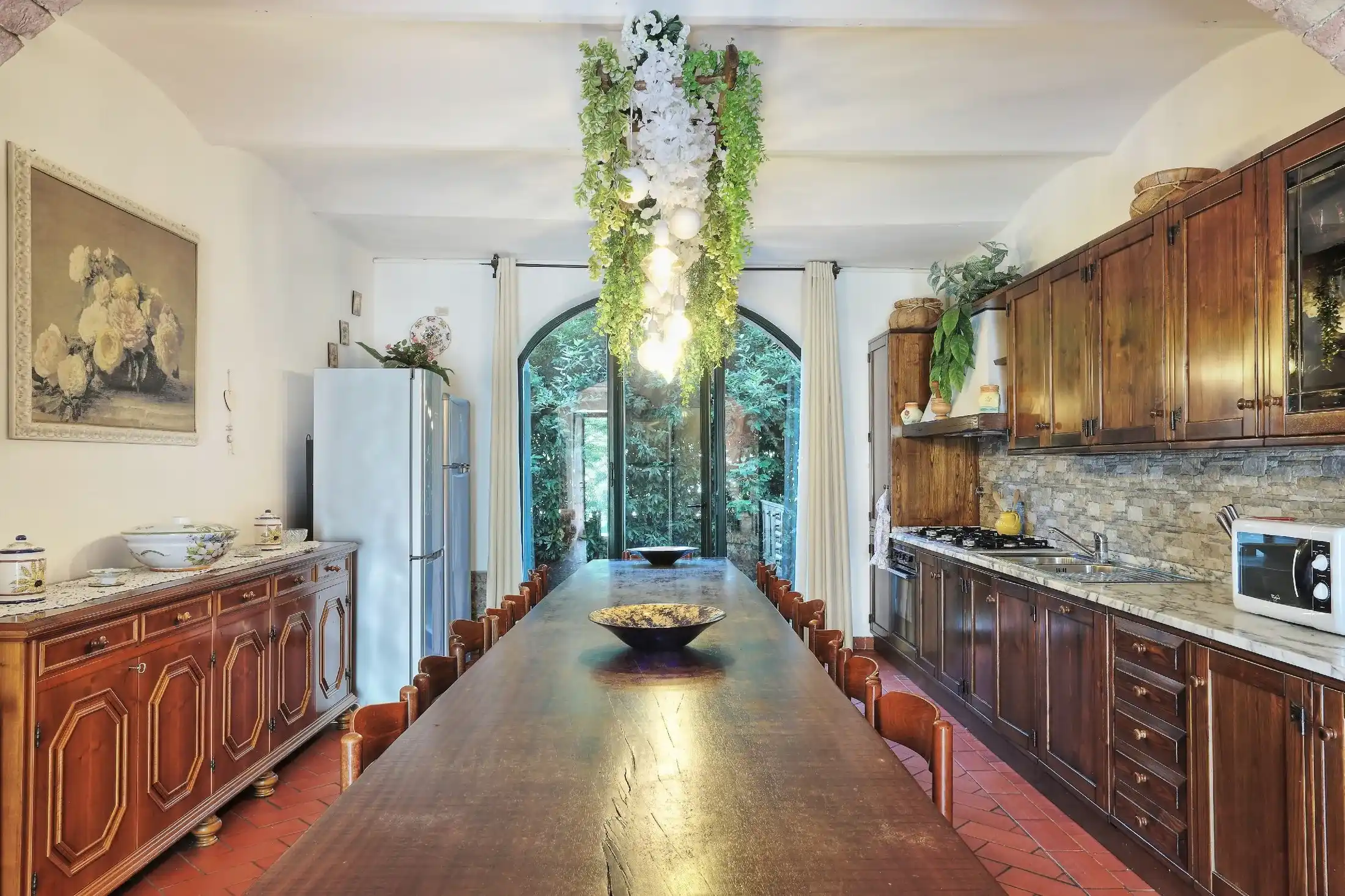 2200xxs (12) 2200xxs (12)