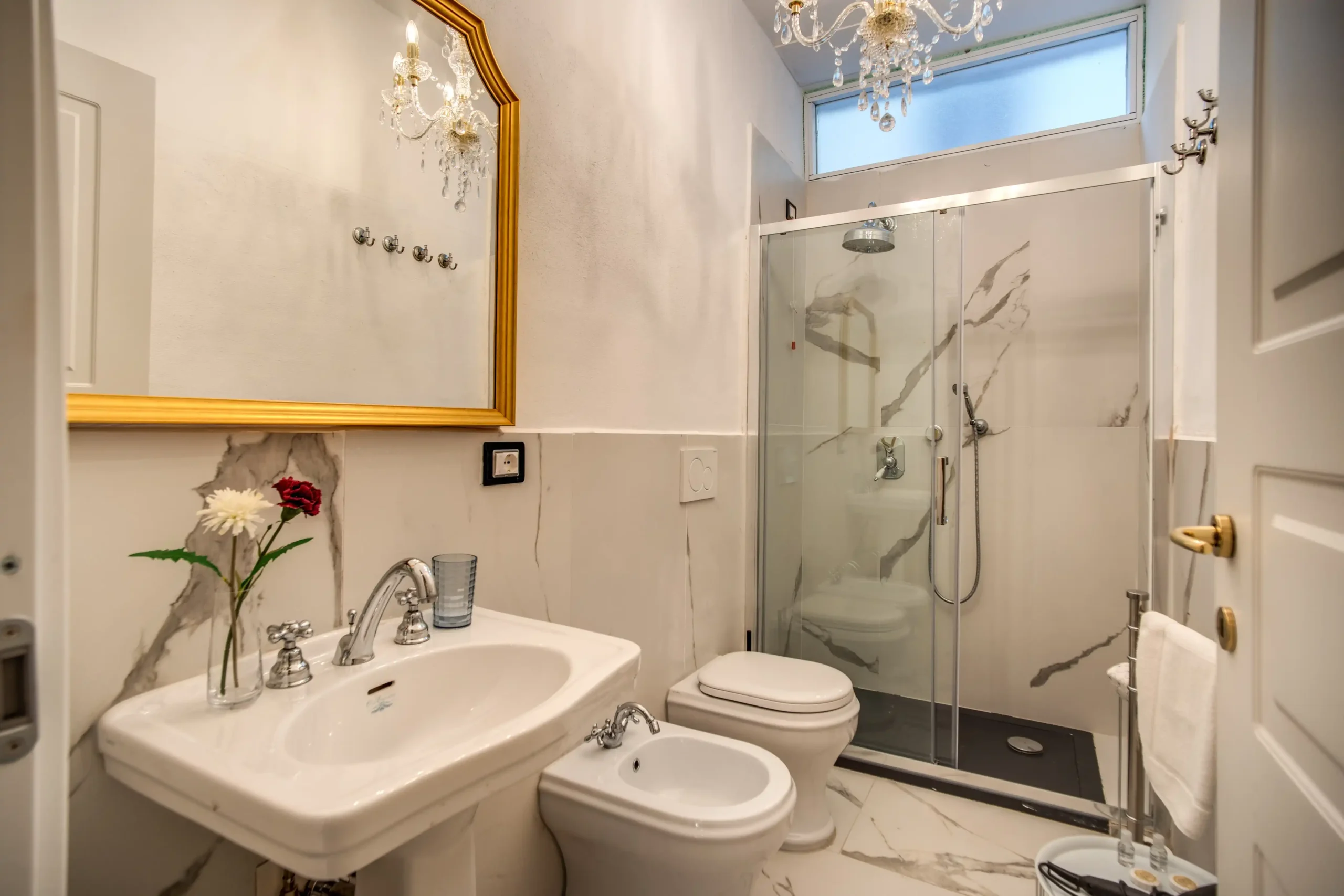 A H G – 29 A H G - 29