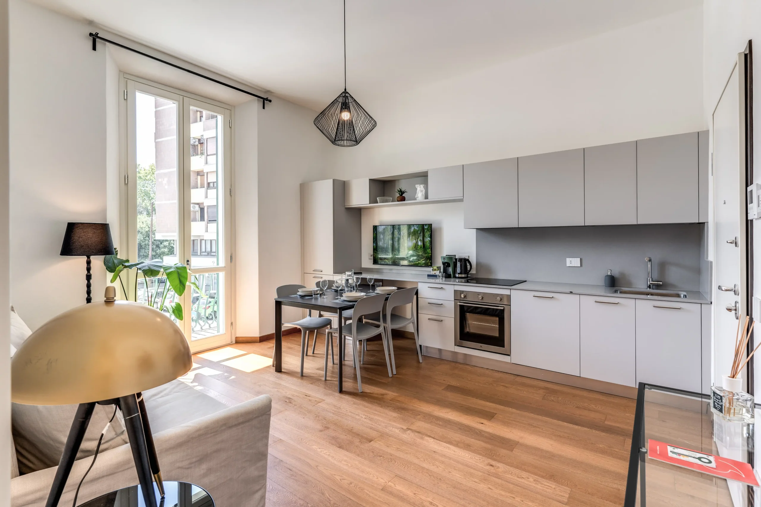 Black Swan – 03 Black Swan - 03