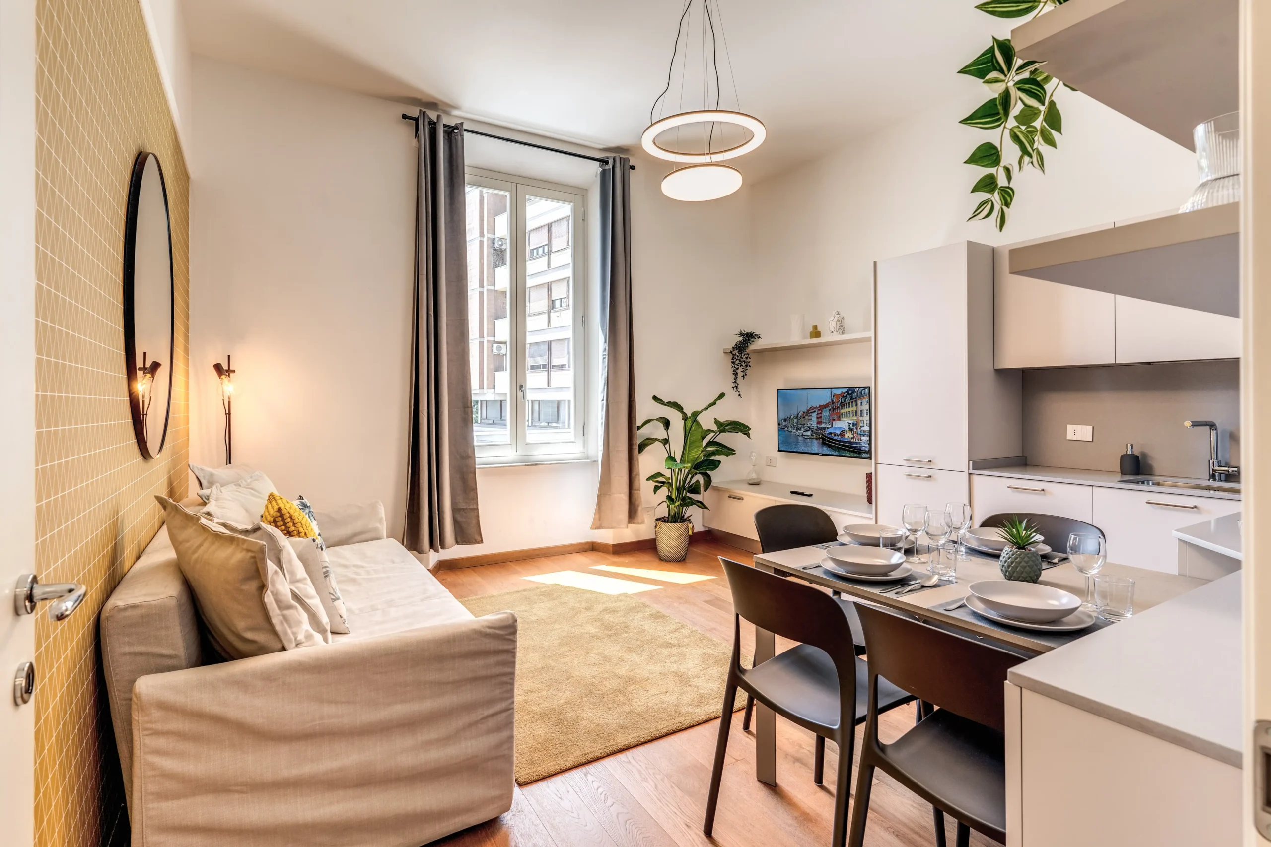 White Moon – 26 White Moon - 26